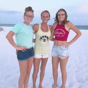 Meet your Posher, Amber